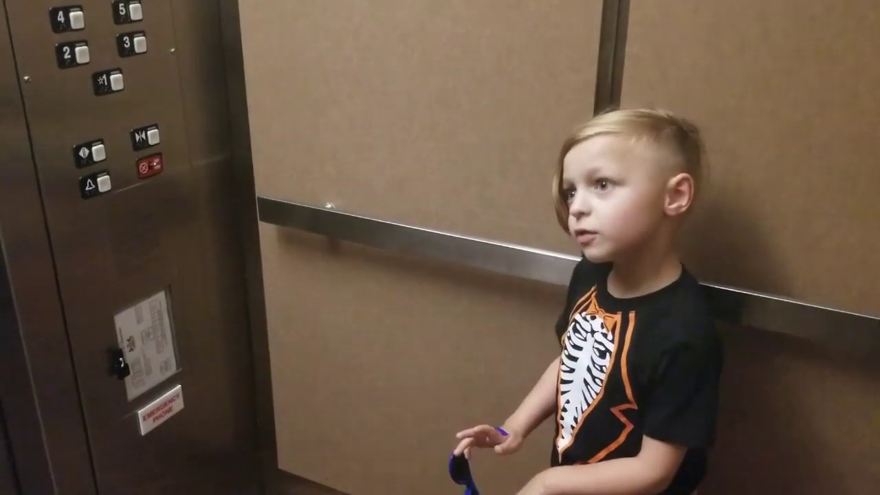 Toilet & Elevator Tour: Hershey Lodge, Hershey, PA