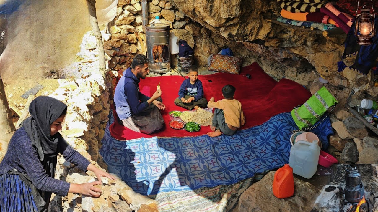 Nomadic Life: 🏞️ Rebuilding a Cave for Survival, The True Struggle of a Family in Harsh Mountains 🏔️