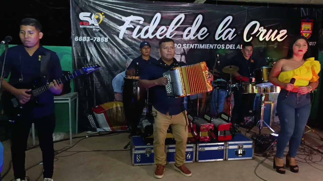 FIDEL DE LA CRUZ TEMA BELLA MUJER  EN UN MARTE DE CARNABAL EN EL CEDRAL DE LA MESA 2025