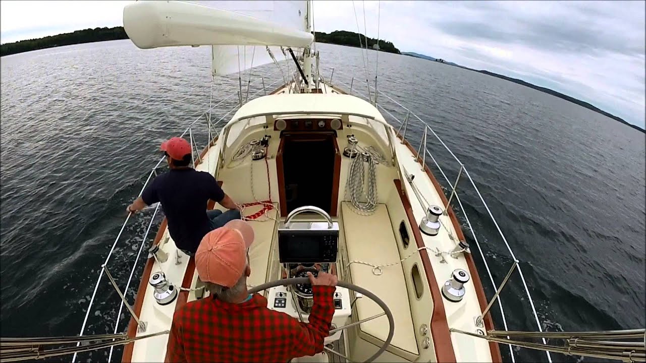 Hinckley Sou'Wester 42: Integrity Underway
