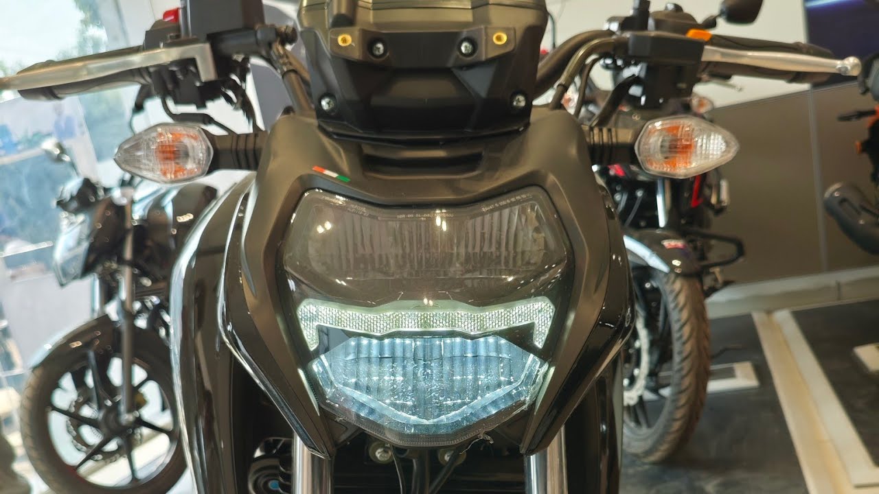 TVS Apache RTR 160 4v Dual Channel ABS Review | On Road Price Features | YouTube Video