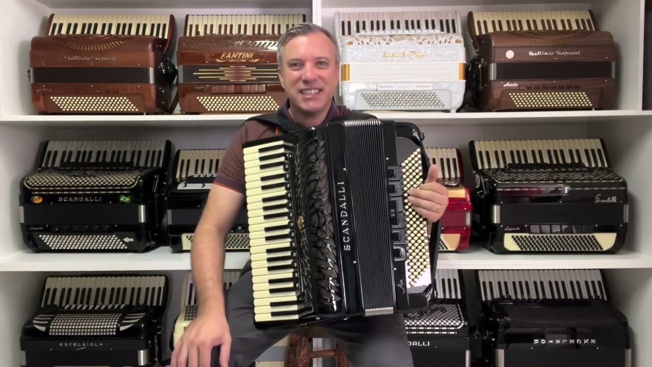 Acordeon Scandalli Air VI - Cassoto Duplo - Voz Artesanal - 13/11 Reg. - 47 cm - Jeferson Oliveira