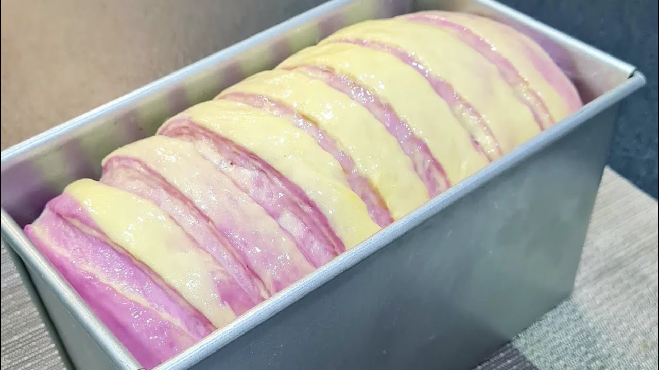 Purple Potato Swirl Milk Loaf Bread Recipe紫薯双色牛奶土司面包食谱|柔软拉丝|Bread Recipe|Soft Fluffy Stringpull