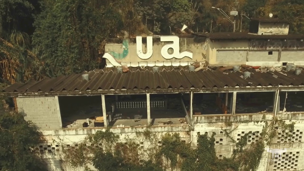 Juá na Ilha Porchat em estado de abandono total
