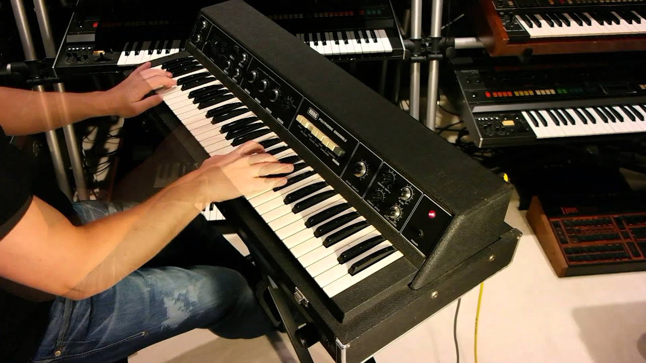 Korg Polyphonic Ensemble PE-1000