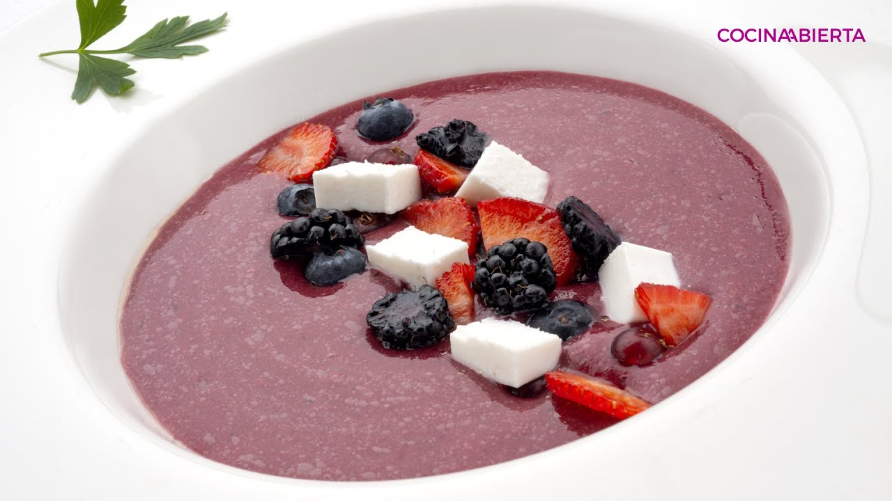 Gazpacho de frutos rojos sin tomate //Cocina Abierta de Karlos Arguiñano