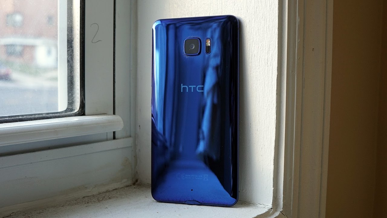 HTC U Ultra Review: Good ideas, Bad timing | Pocketnow