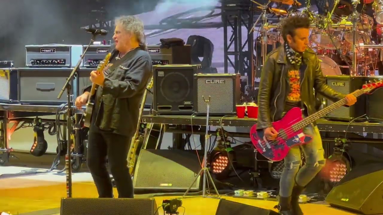 A Night Like This - The Cure 05/29/2023 Shoreline Amphitheatre
