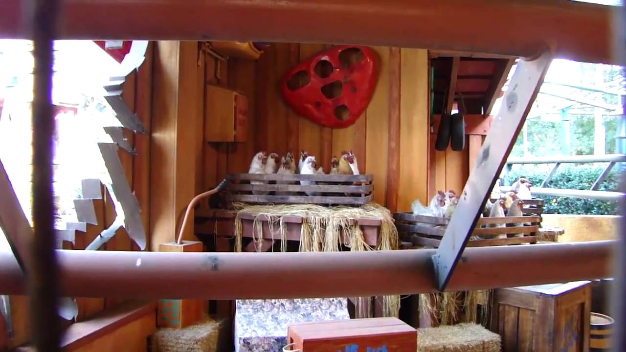 The Barnstormer at Goofy's Wiseacre Farm walk-through
