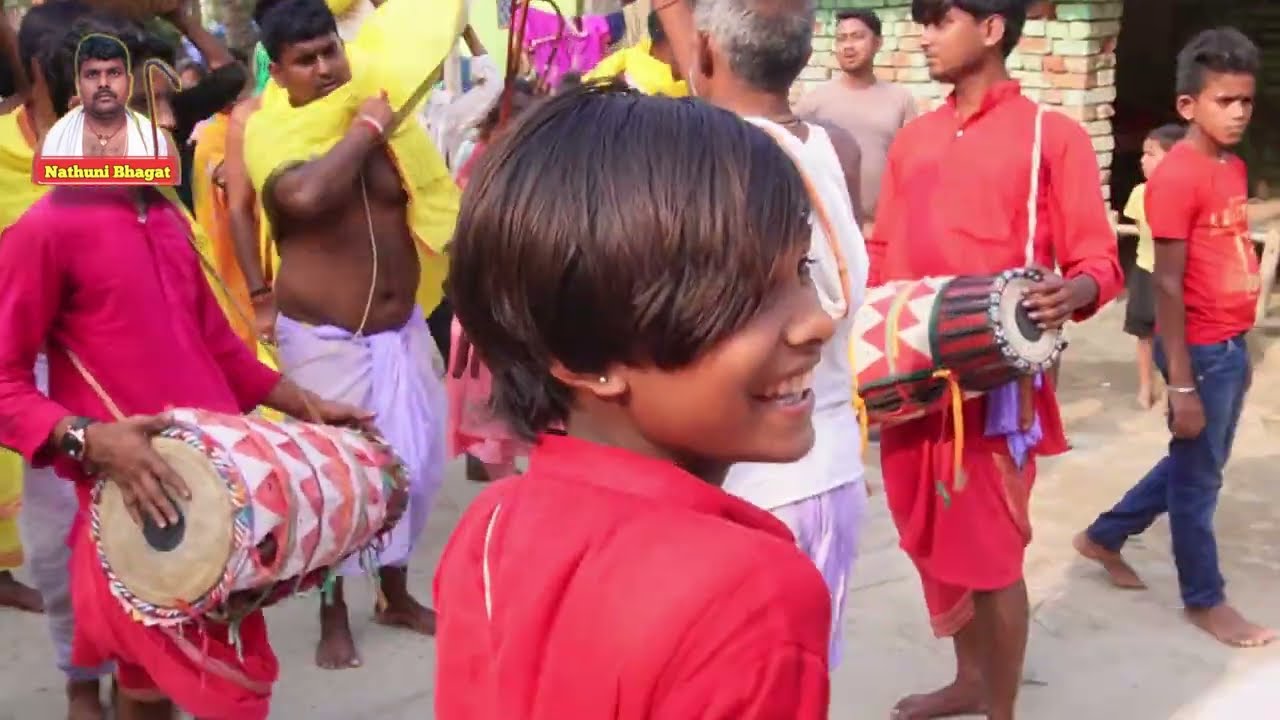 छोटा मगरिया नचाया भगत को उसके खुशी देखने लायक थी ऐसा मानर की धुन आप नहीं सुने होंगे 