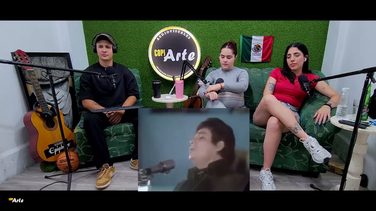 CUBANOS REACCIONAN a José José - El Triste en vivo 