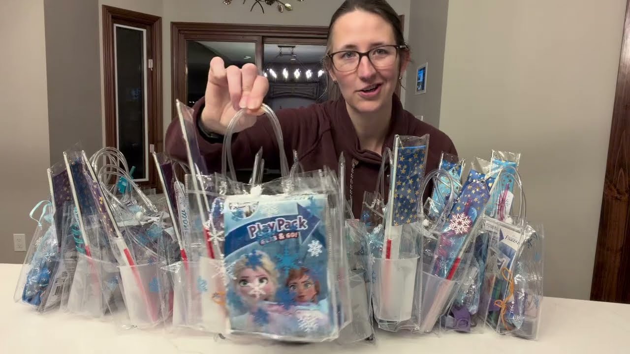 Frozen Theme Party Favor Bags | Easy DIY Princess Birthday Goodie Bags for Kids