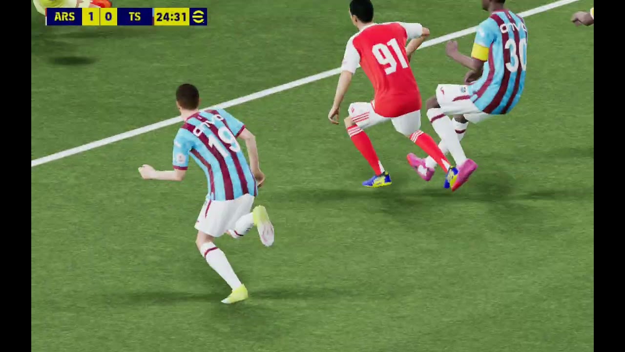 EFOTBALL OYNUYORUM