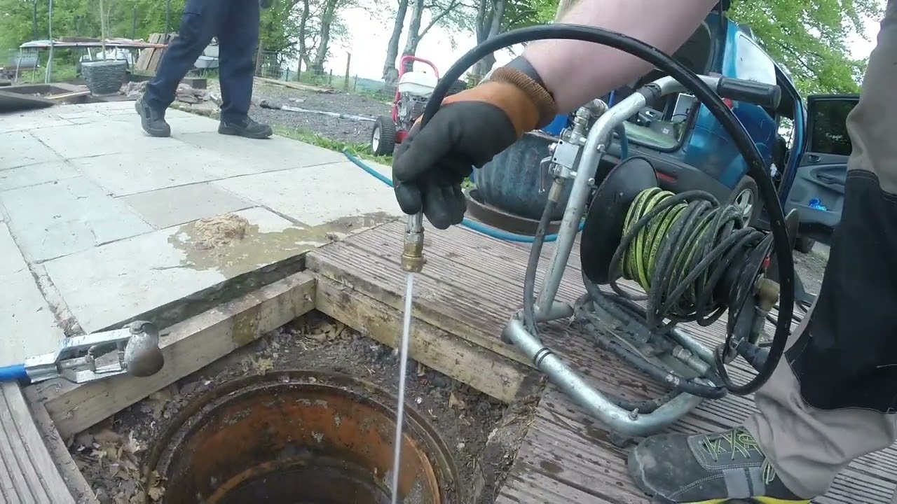 Blocked Drain (Rods_Away_268)