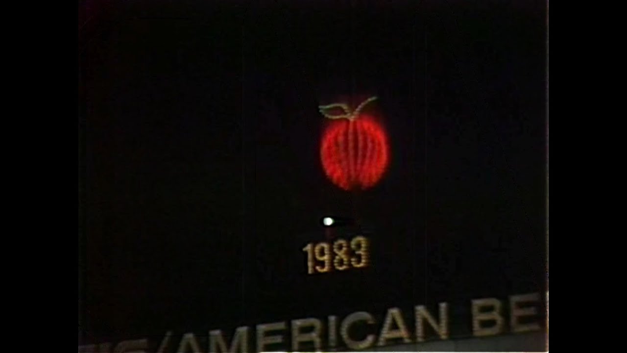 [1982-1983] New Year's Eve in Times Square | December 31st 1982 (CNN angle)