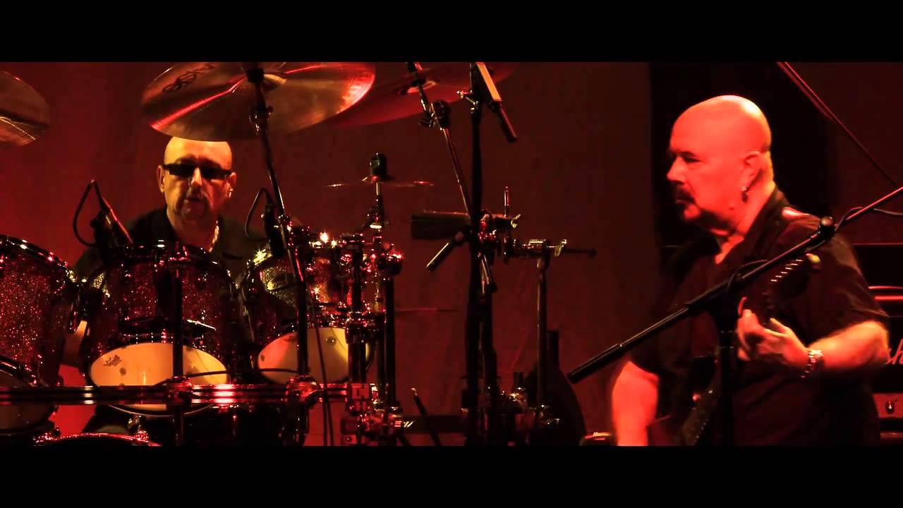 MAGNUM - BRIDGES OFFICIAL VIDEO