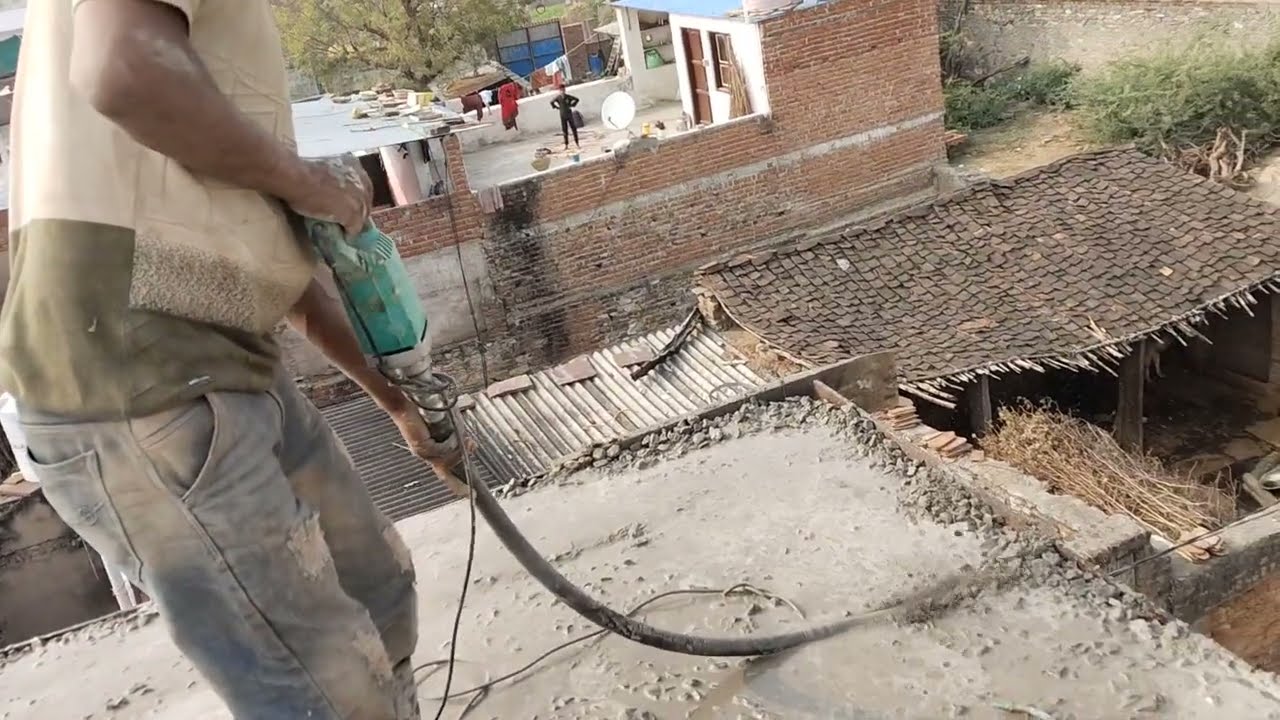 Rcc me vaibaretar Chhota he lekin achha kampan kar raha he #construction #rcc#home 🏠🏠#video 