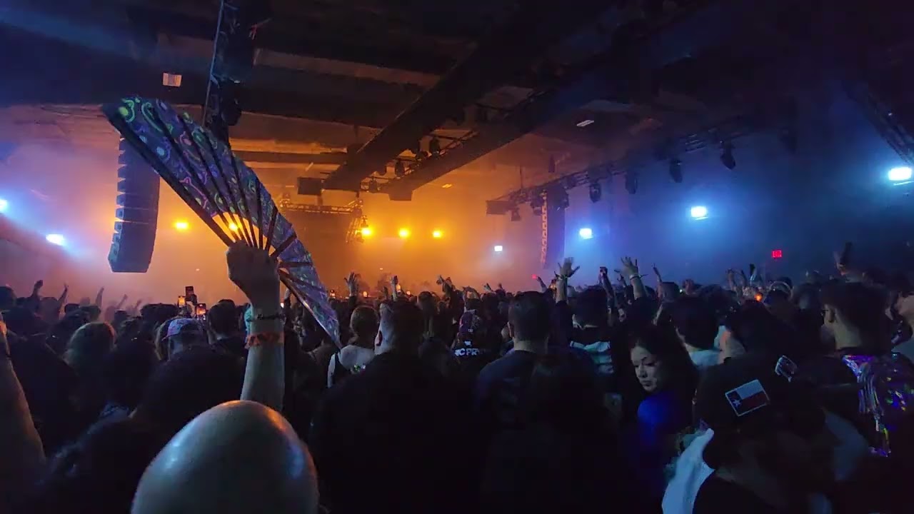 Cosmic Gate & Diana Miro Hear Me Out - Concourse Project - ATX