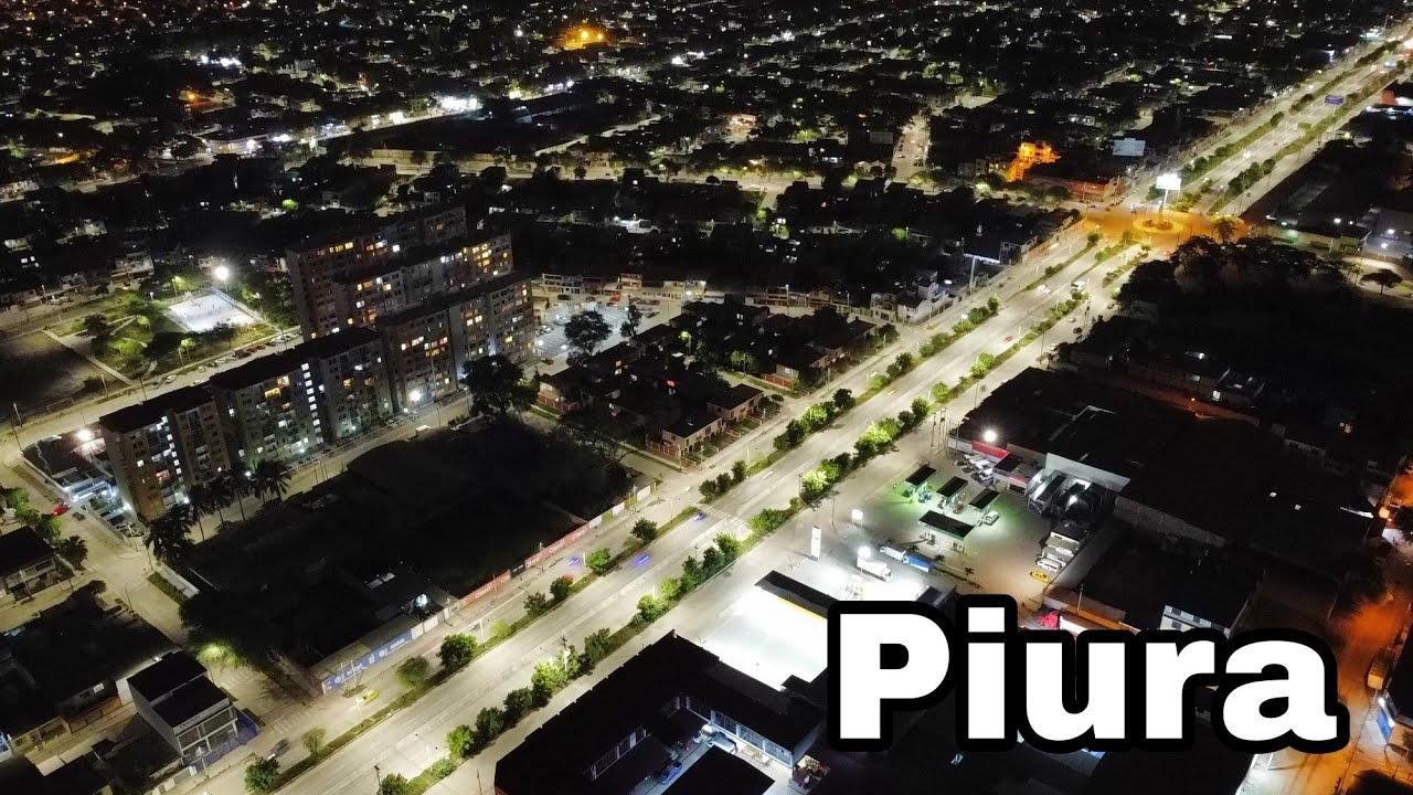 Piura, Perú de noche 2023
