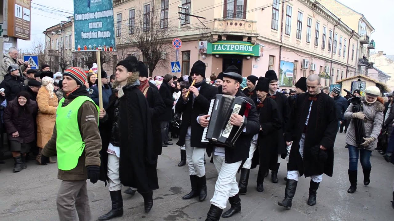 Чернівці.Парад. Маланка-Фест 2014 року