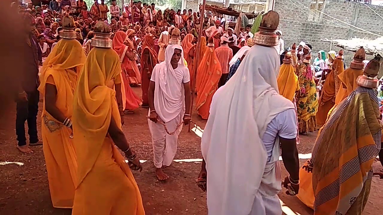 सुनील सिसोदिया ग्राम बेच कुआं tehsil manawar Jila Dhar MP