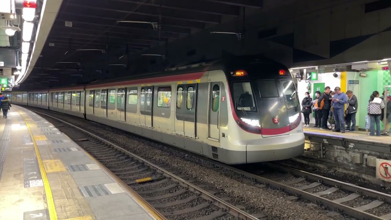 【即將消失的無閘門(月台門)月台】港鐵 東鐵線 R-Train 往羅湖 旺角東站 進站 出站