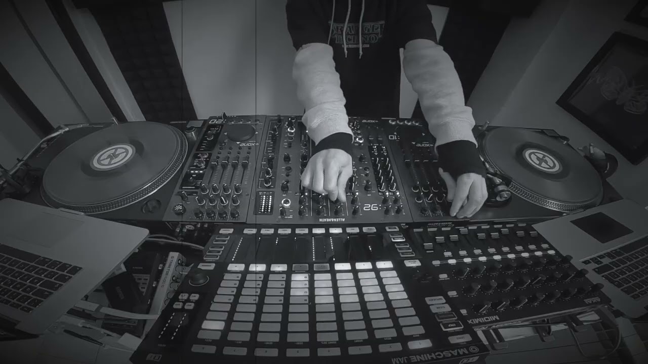 Xone Series @ Stranger Techno #10 Tech House Set