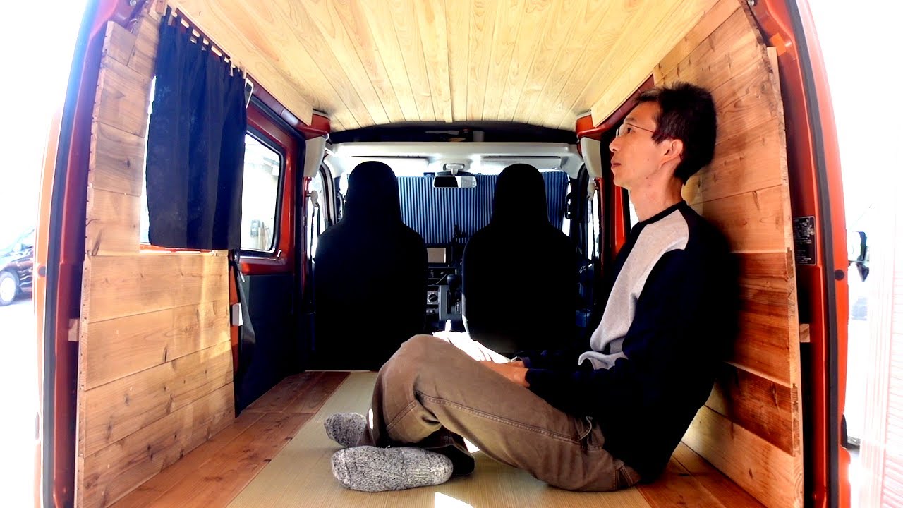 ［DIY Tiny Van］ Установка стен (стиль Log Cabin) | My Cozy Vanlife in Japan