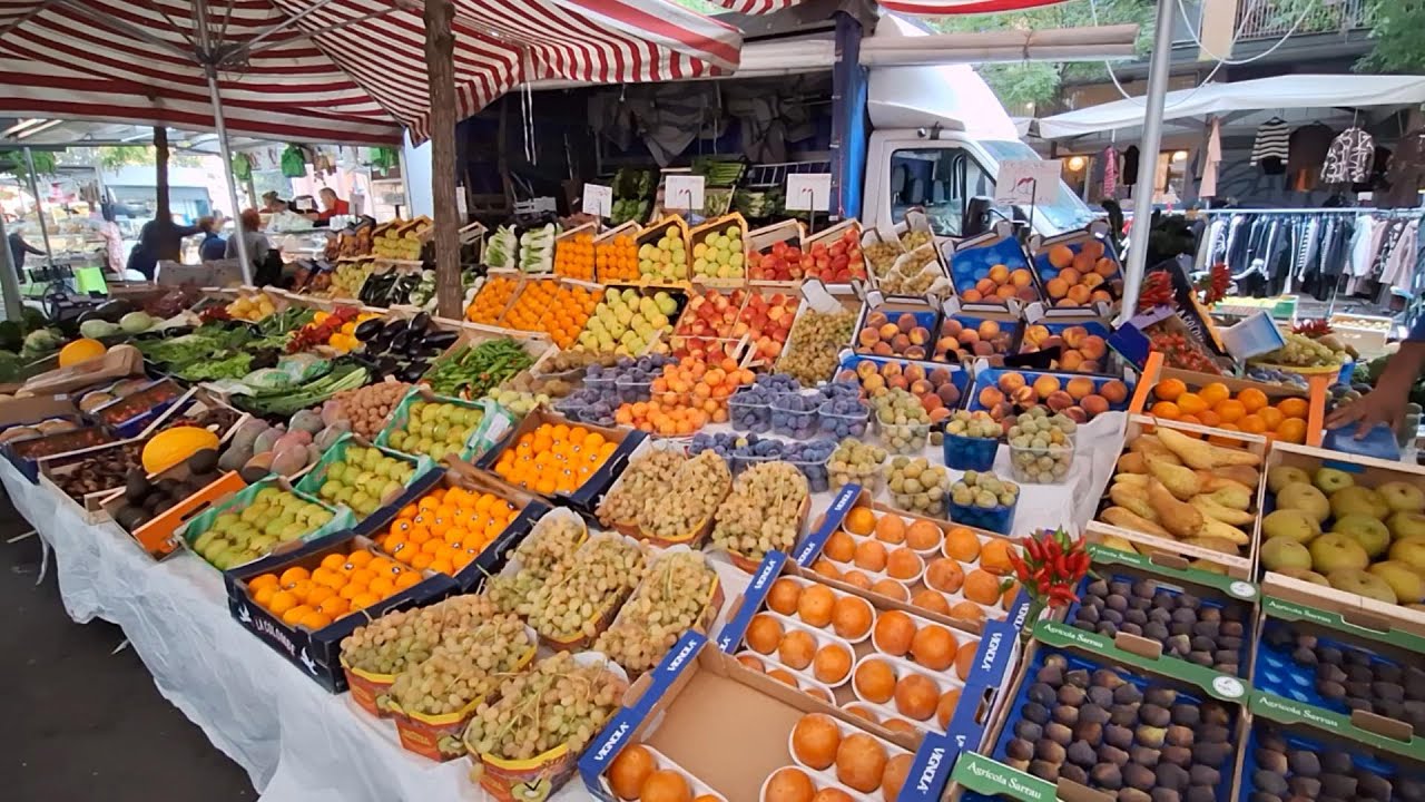 FRUTTA D'AUTUNNO: UN ARCOBALENO DI COLORI E SAPORI