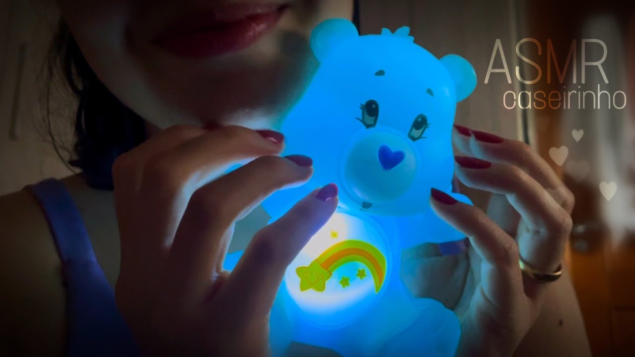 ASMR caseirinho: presentinhos e tapping na tela 