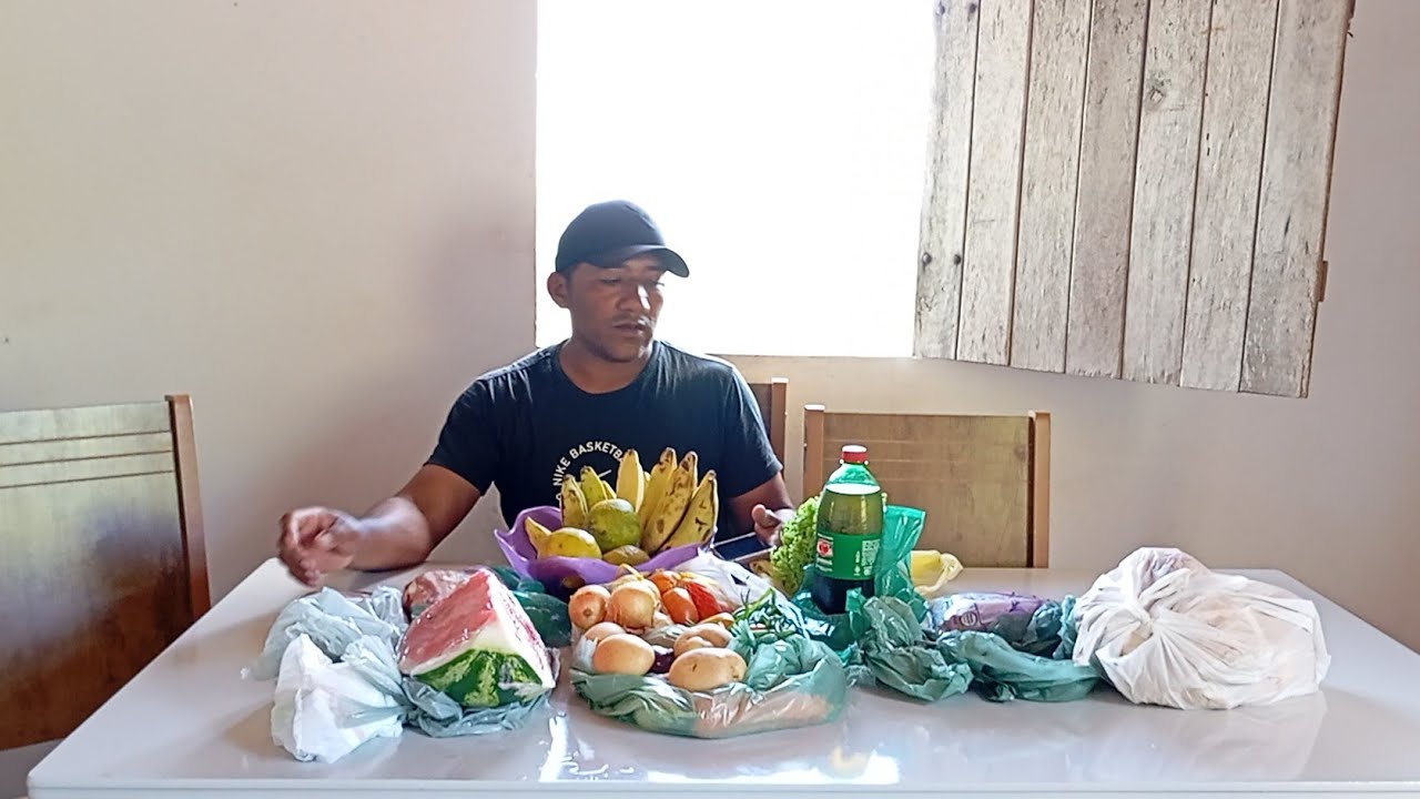 Hoje eu fui pra fera comprar frutas na cidade de Mogeiro PB 22 02 2025