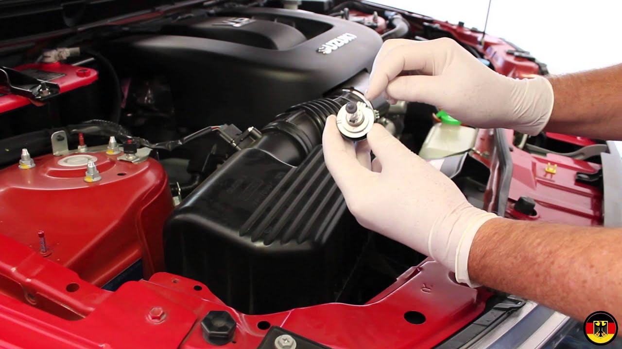 Suzuki Grand Vitara Headlight Bulb Replacement