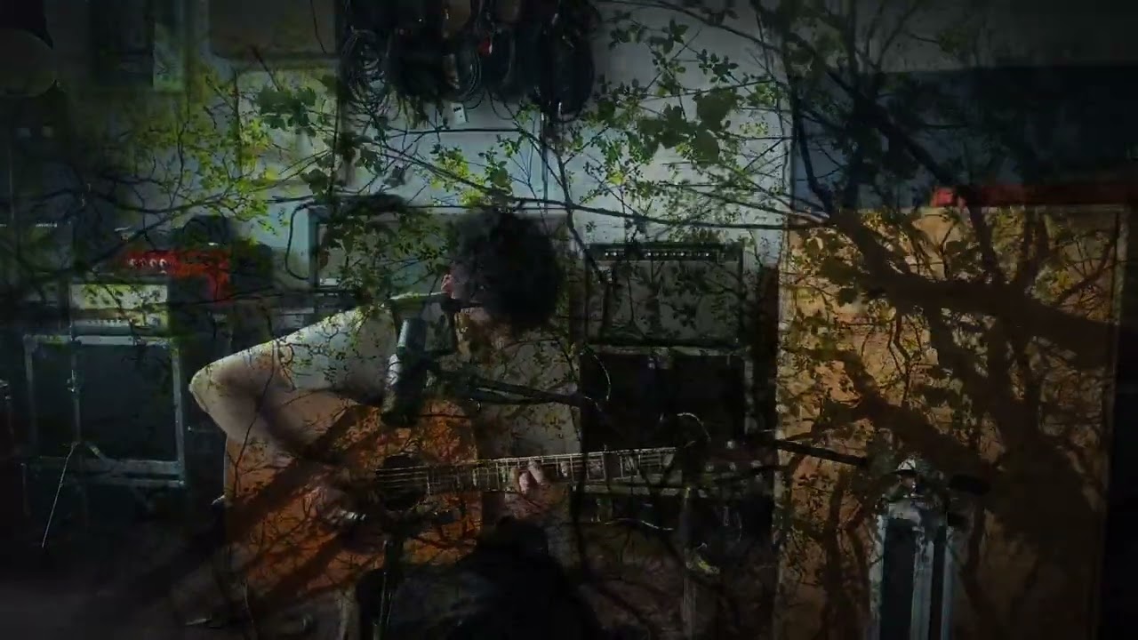 Lewis McLaughlin - Moving Through (Official Video)