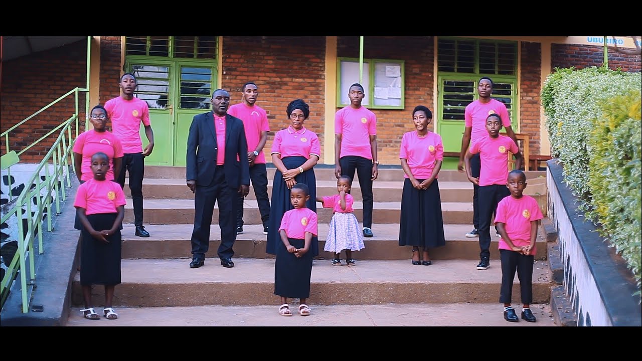 UWITEKA YATUGIRIYE NEZA by Shalom's family (official video directed by Shalom Gabris)