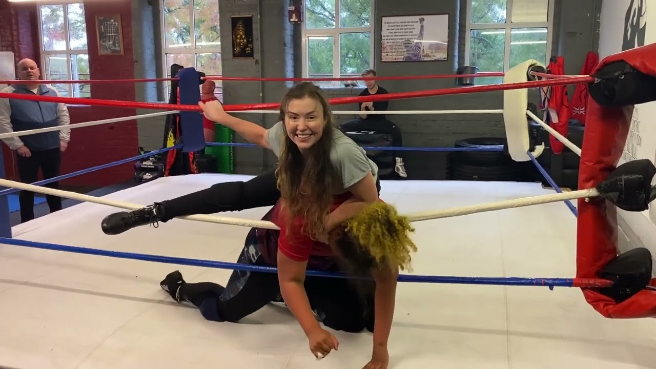 Melina Kairos VS Kiara training