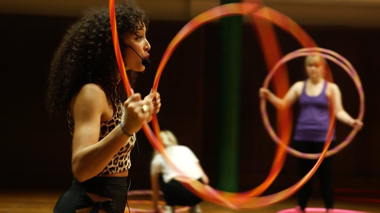 Marawa the Amazing, the Hoola-Hooping Queen of Hoxton - Londoner #1