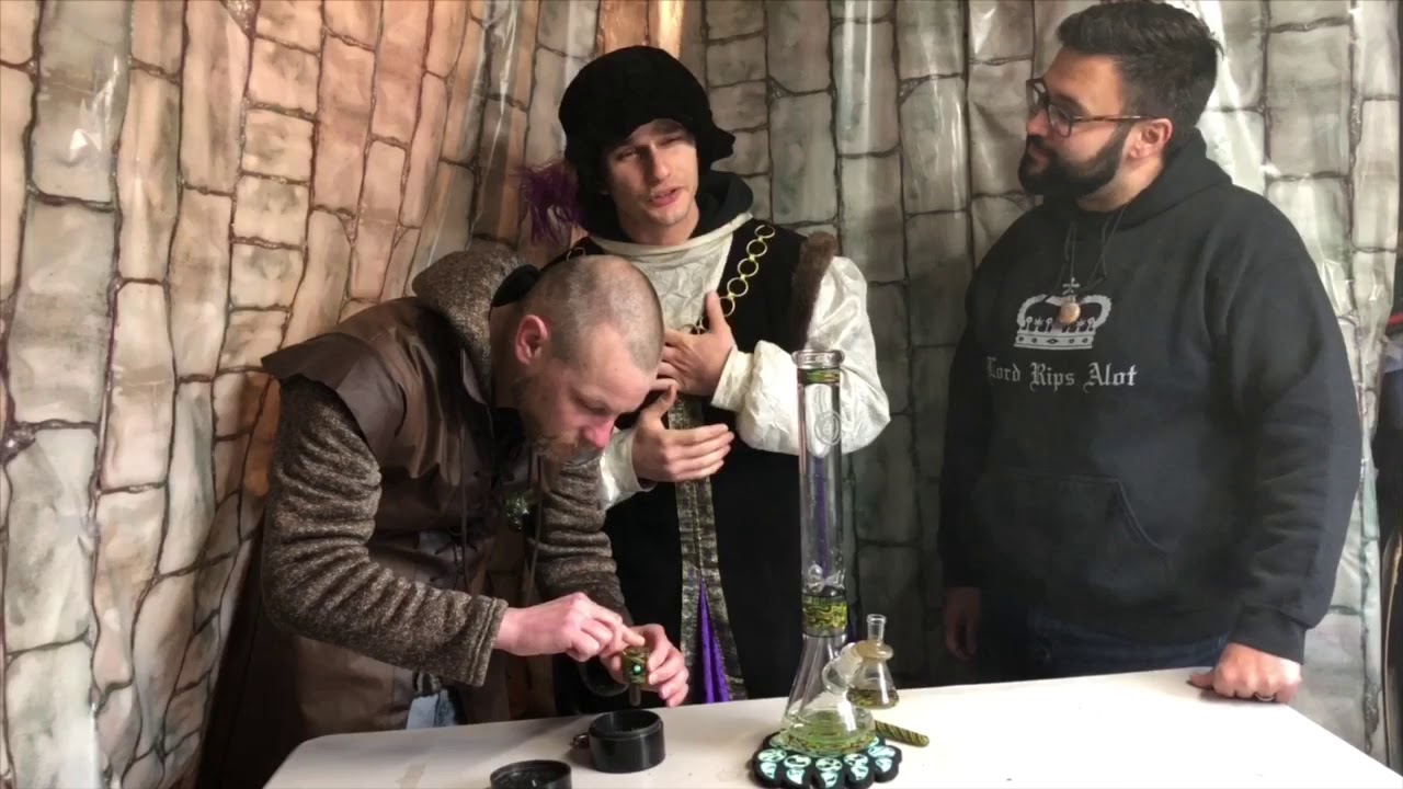 Knights of the Stoned Table Ep : 18 OJ Flame Beaker Bottom Bong Review