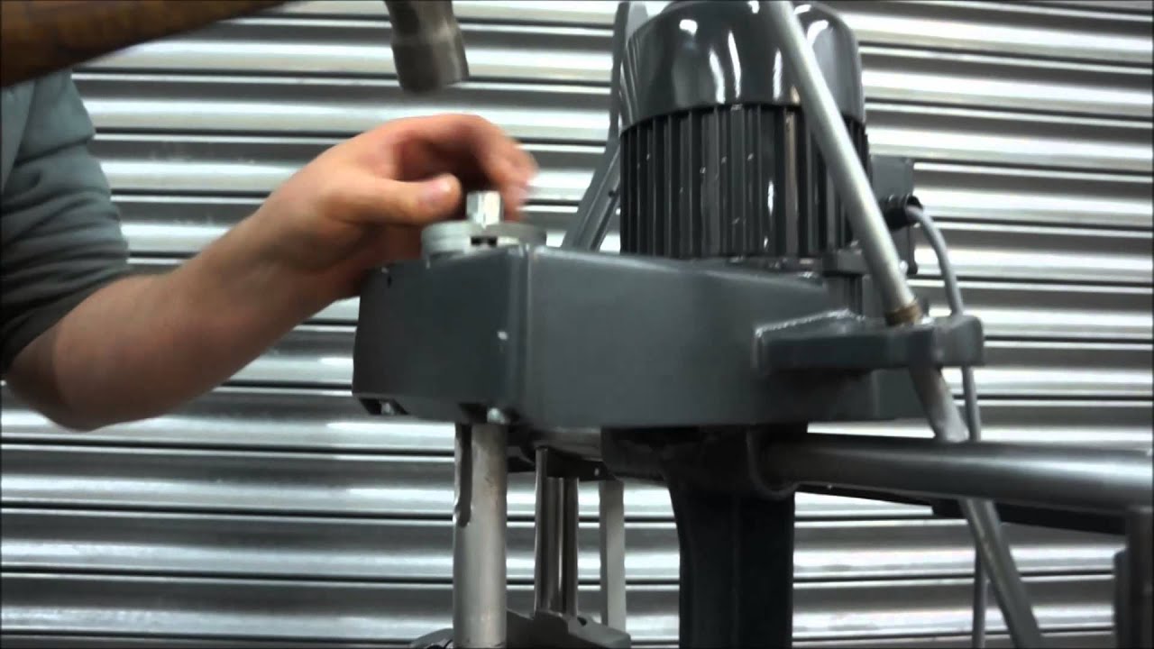 How to change the cutter on an Elumatec AS 70 Router Window Machinery