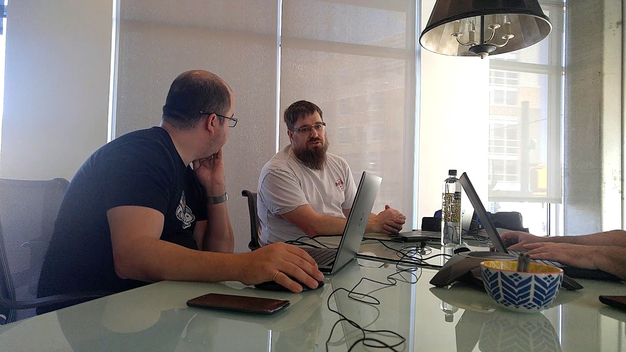 F02U - Joerg Lew @joerglew teaching vRealize Orchestrator @arielsanchezmor and @bekmonsterjr