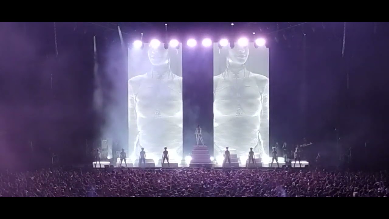 Cazzu Movistar arena 15/04/2023