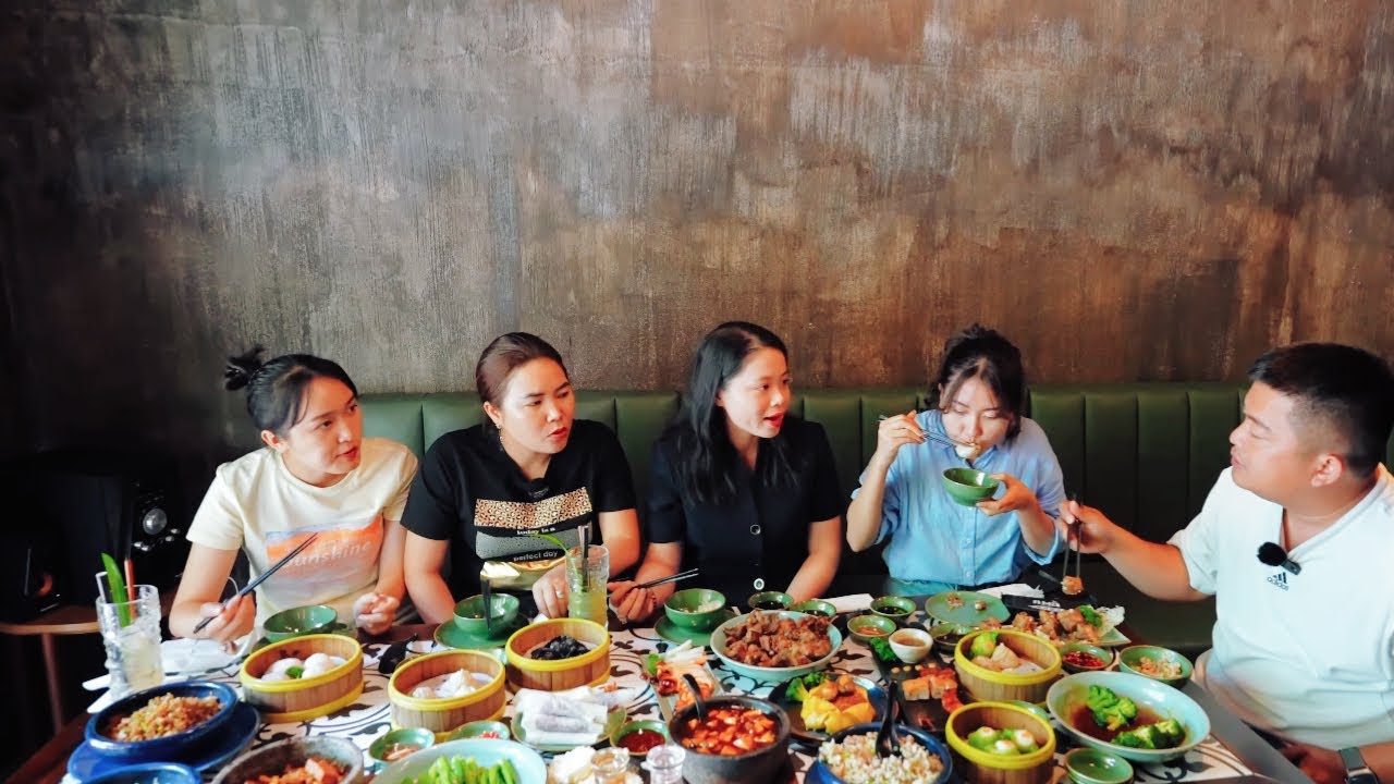 TEAM XUYÊN VIỆT THAM QUAN DINH ĐỘC LẬP THƯỞNG THỨC MÓN NGON Ở NHÀ HÀNG TRẤN THÀNH | TUYÊN XINH GÁI