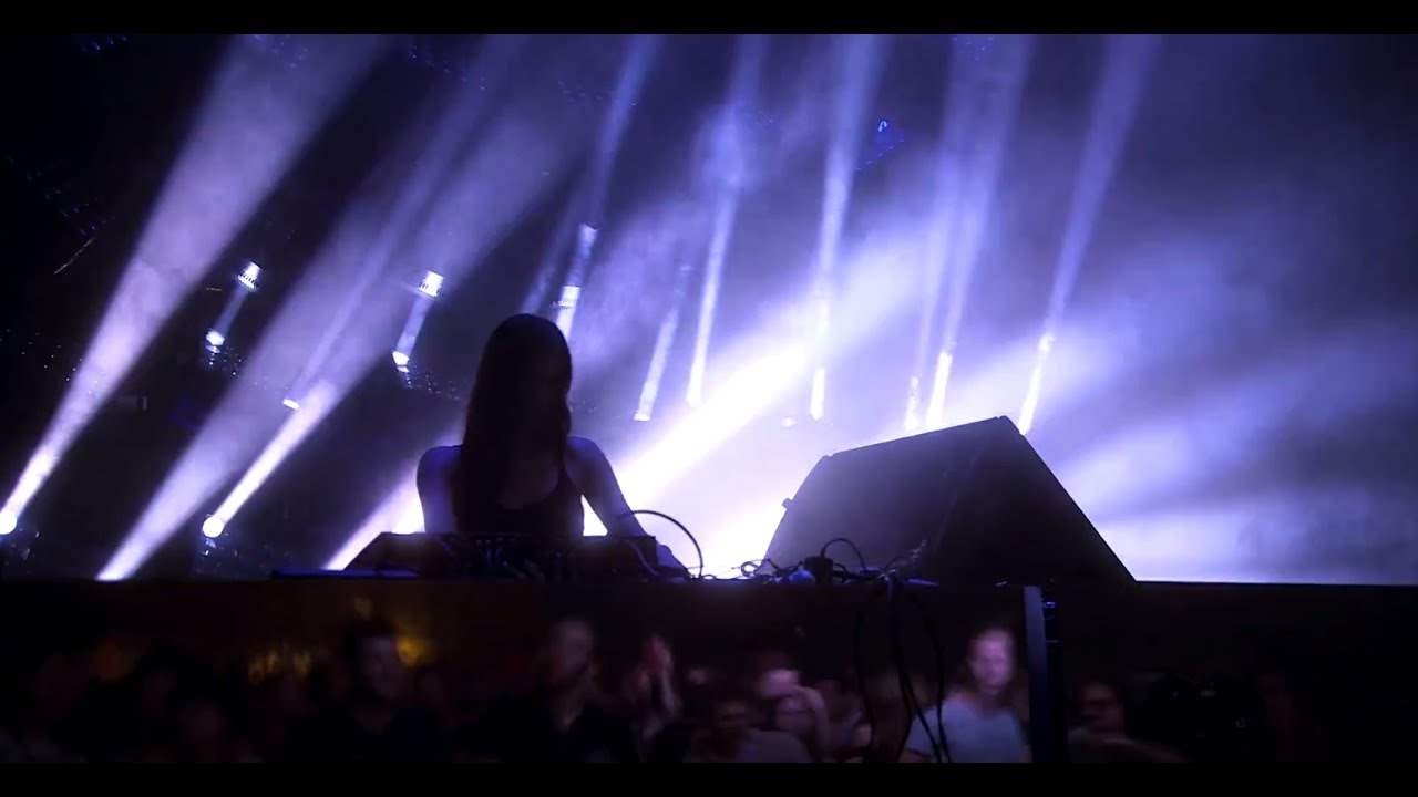 Aurora Halal live at Nuits Sonores