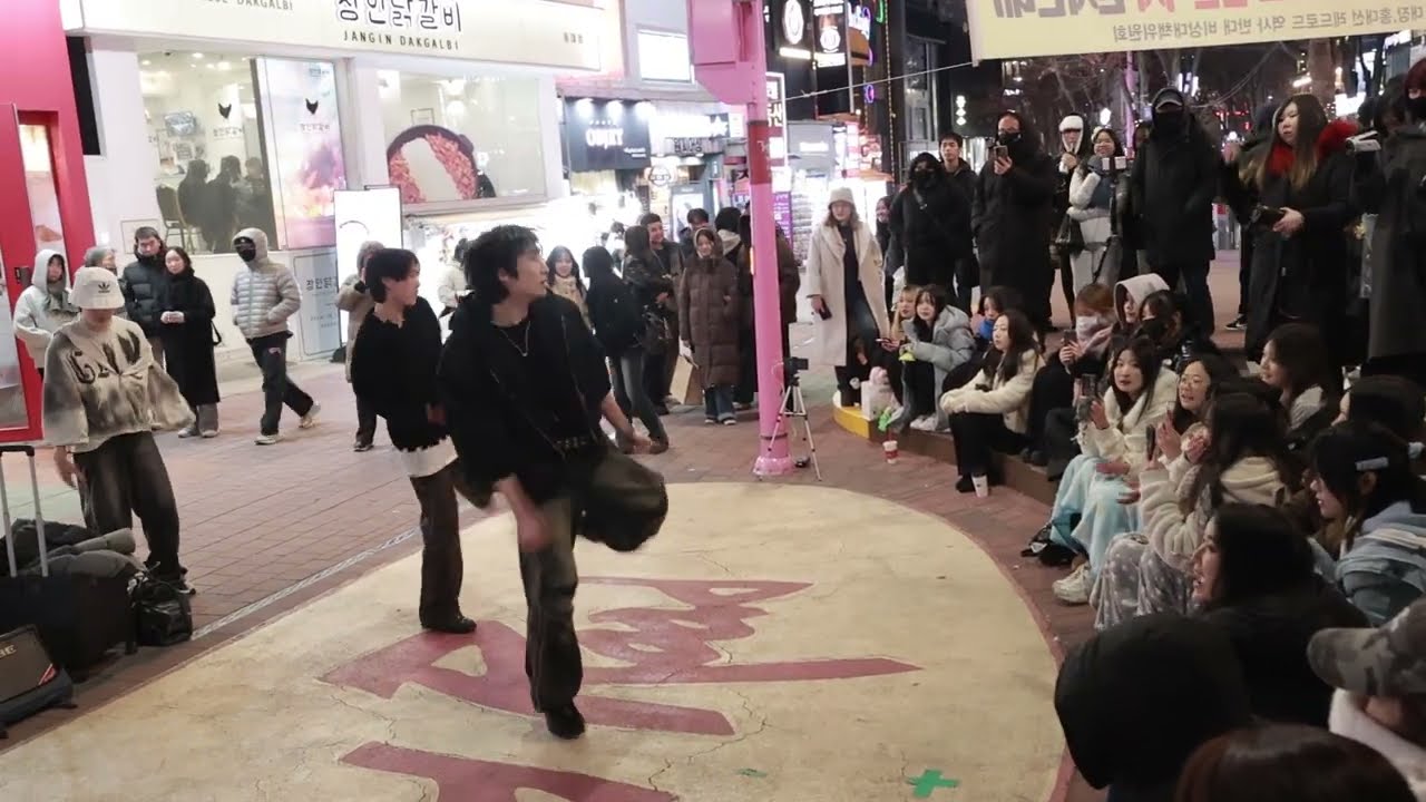 KPOP&JHKTV]Mocean  in hongdae kpopdance#CLAP(박수)#모션 홍대케이팝댄스