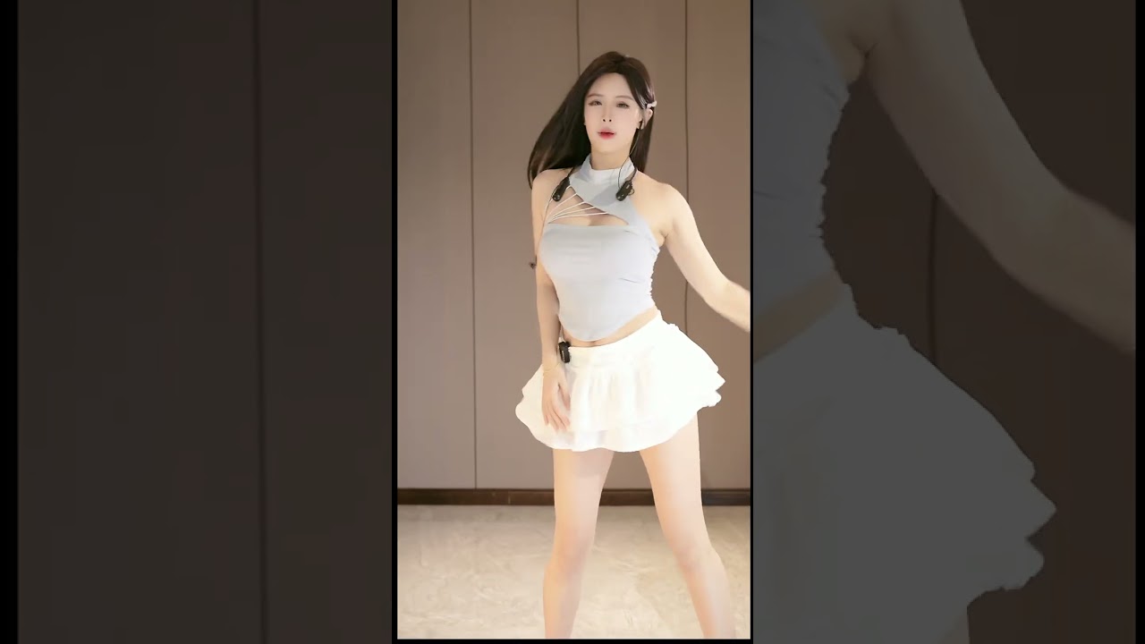 恩恩🎀 直播性感舞蹈片段 Dynamic Live Dance Performance Stream d58ffac6a2acbf3