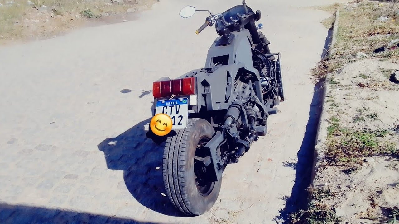 OLHA A ZOADA DESSA MOTO CASEIRA COM MOTOR DE CARRO