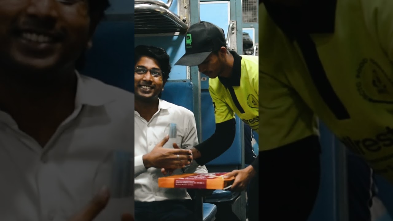 Order Food Online with RailRestro