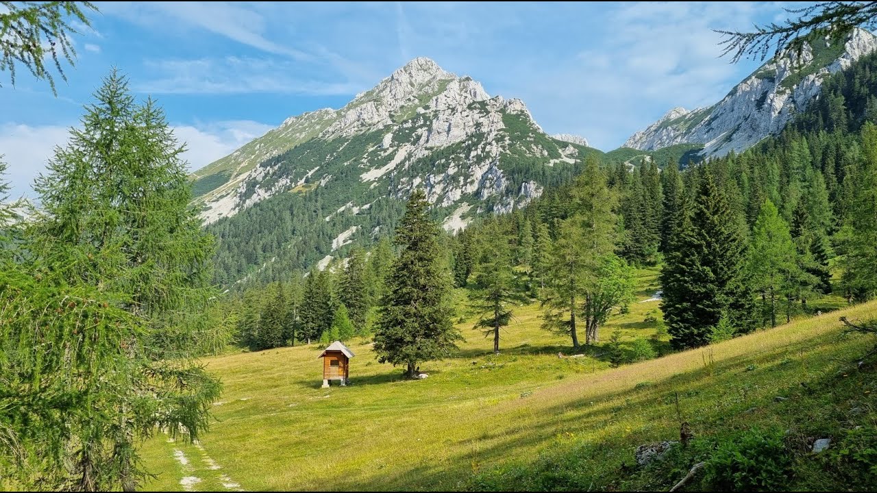 Vrtača (2181 m)