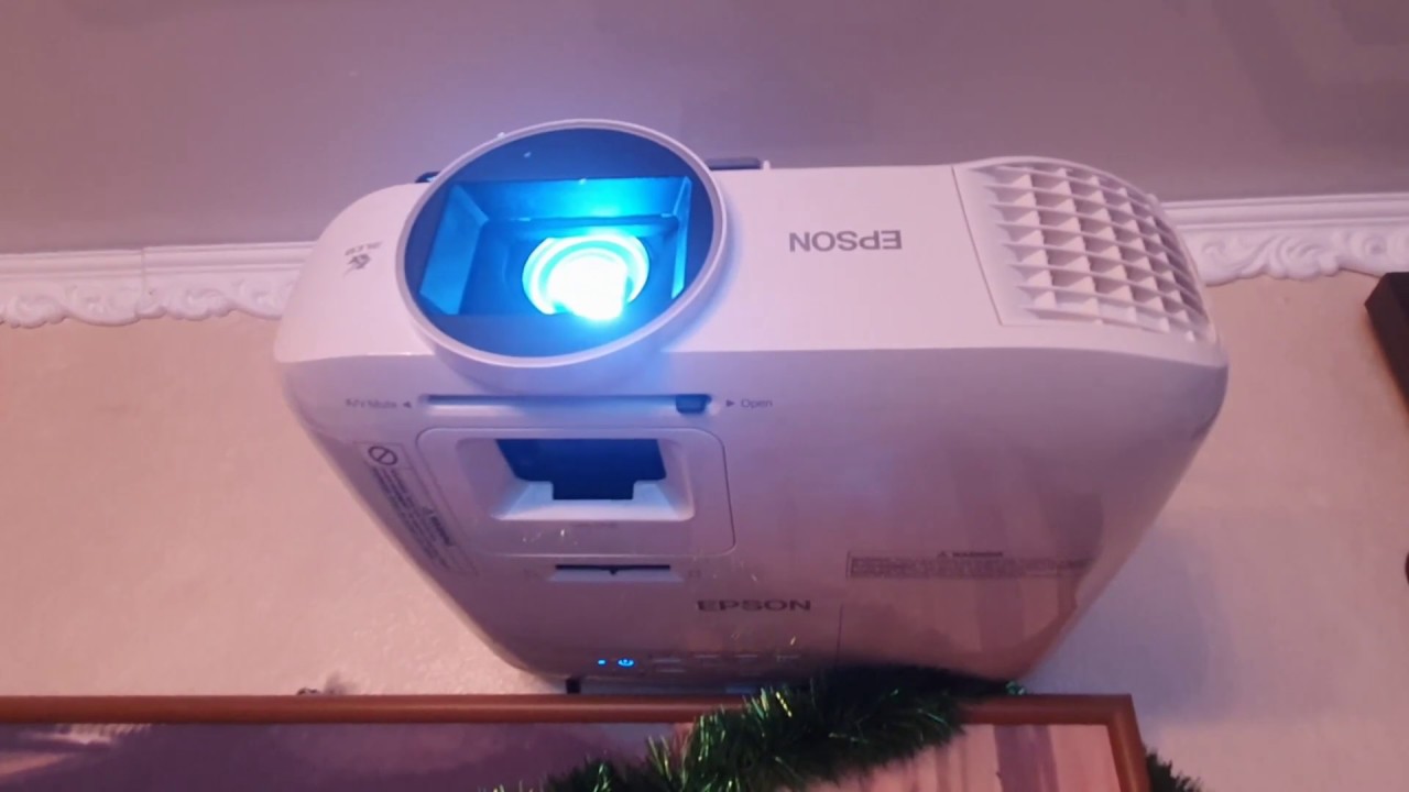 ВЫБИРАЕМ ДЕШЕВЫЙ ЭКРАН ДЛЯ ПРОЕКТОРА.  ПРОЕКТОР EPSON EH-TW5600 /5650 МЕРЦАЕТ ПРОБЛЕМЫ