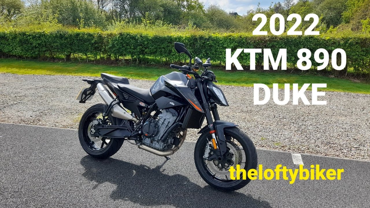 2022 KTM 890 DUKE review