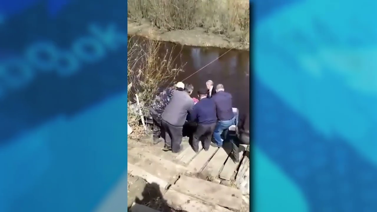 ЭТО НУЖНО ВИДЕТЬ! В Омской области похороны превратились в экстрим-ралли | В ТРЕНДЕ